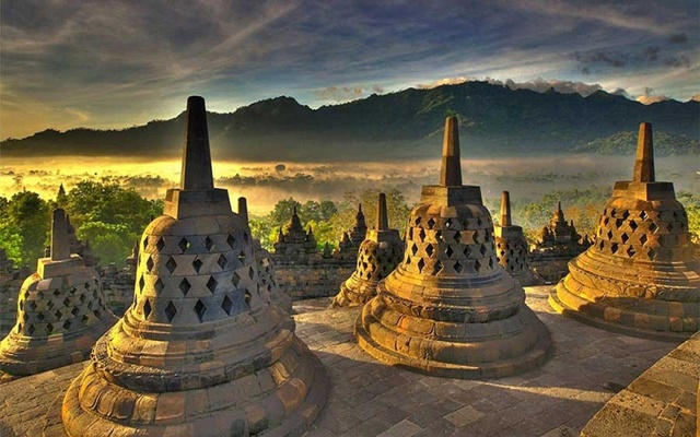 Du lịch Indonesia, khám phá ngôi đền Borobudur cổ xưa đầy bí ẩn